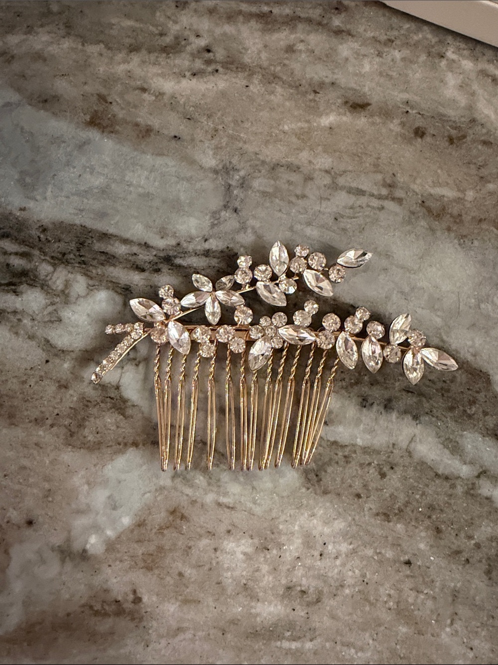 Lulus hair clip